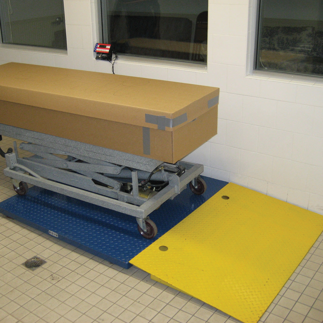 Scale with Ramp | Kelco Supply – Kelco Supply Company